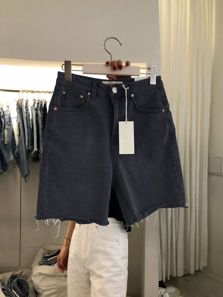 Loose Denim Shorts